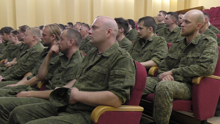 В столичной механизированной бригаде проходят военные сборы  