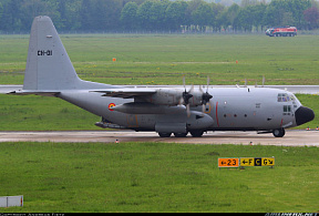 США передали Аргентине самолет ВТА C-130H «Геркулес»