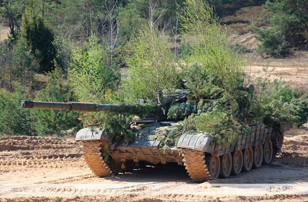 Особое внимание вопросам оборудования рубежей и маскировки 