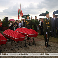 В Гродненском гарнизоне прошла церемония перезахоронения останков погибших военнослужащих