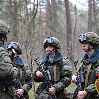 Гвардейцы на высоте