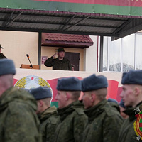 Служите достойно!