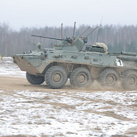 Состязания на лучшего командира, наводчика и водителя БТР-82А в СЗОК