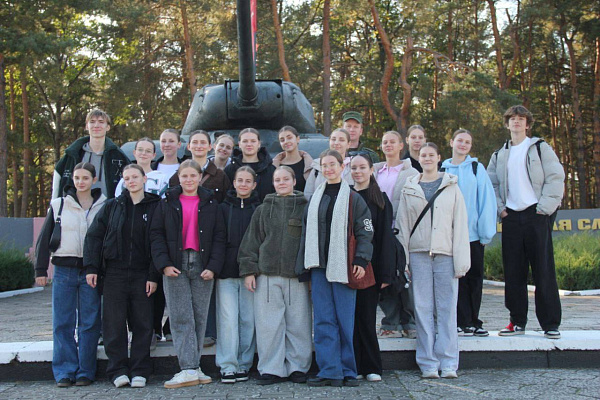 Учащиеся Гродненского государственного колледжа искусств посетили 6 омбр