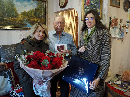 Вручение юбилейной медали гражданам Российской Федерации, проживающим в Беларуси