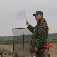 На огневом рубеже − снайперы