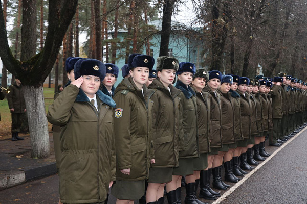 В 72 ОУЦ состоялся 59-й выпуск прапорщиков