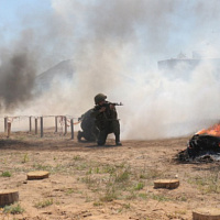 С упором на практику