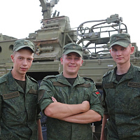 Расчёты ЗРК С-300 заняли боевые позиции