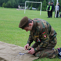 Военнослужащие 65 автбр организовали для воспитанников военно-патриотического лагеря эстафету 
