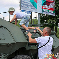 Праздничные мероприятия в парке Победы продолжаются