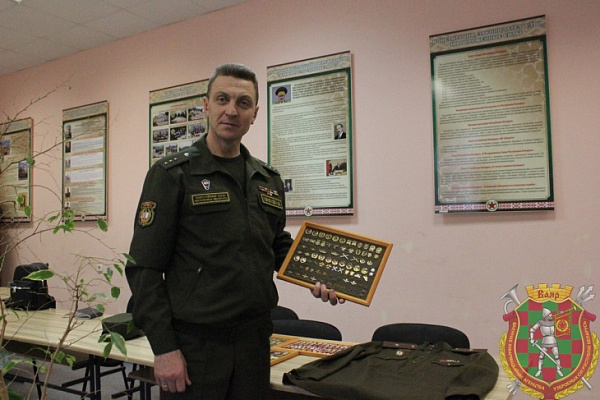 Знаки, медали, полевая кухня… 