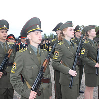 Будут Родине служить и юноши, и девушки