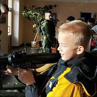 Белорусские военнослужащие продолжают активно участвовать в военно-патриотическом воспитании молодежи