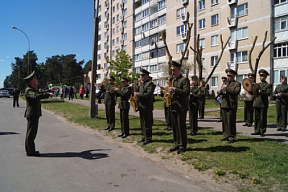 Гродненцы поздравляют ветеранов