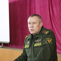 Во главу угла — вопросы охраны труда