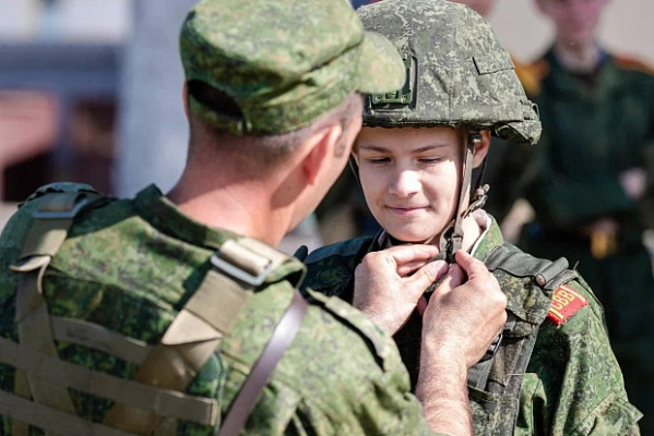 Полевые занятия с суворовцами