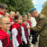 Торжественный приём в пионеры