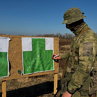 Занятия по огневой подготовке с курсантами Военной академии