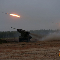 На полигоне Брестский стреляют «Грады»