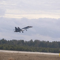 Состоялись совместные полеты Су30СМ и Су-35С