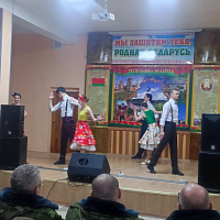 Концерт на полигоне для военнослужащих запаса