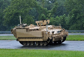BAE Systems поставила СВ США первую бронемашину AMPV