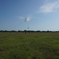 В лазури неба белеют купола