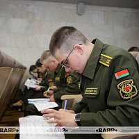Военнослужащие, курсанты высших военных учебных заведений страны и суворовцы присоединились к акции «Диктант Победы»