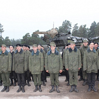 Гвардейцев встречали с оркестром