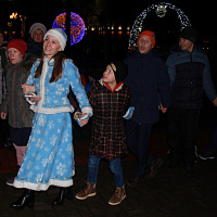 Хорошее настроение, тепло и улыбки — детям 