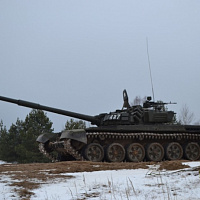 Взвод идет в учебный бой