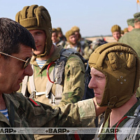 Первые прыжки с парашютом