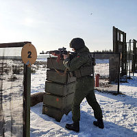 Занятия по огневой подготовке с военнослужащими 11 омбр
