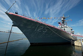 ВМС США приняли на вооружение эсминец УРО DDG-125 «Джек Лукас» класса «Арли Берк»