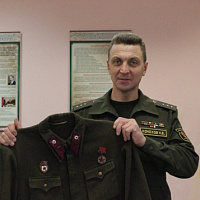 Знаки, медали, полевая кухня… 