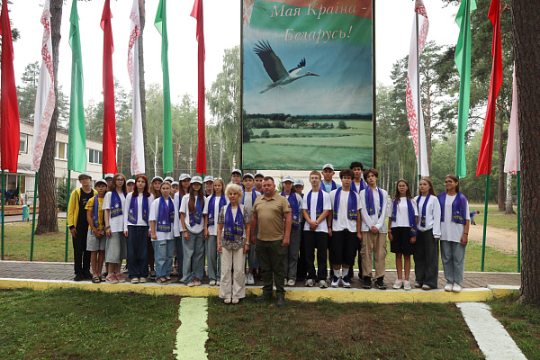 Журналист агентства «Ваяр» встретился с ребятами из детского оздоровительного лагеря «Спутник»