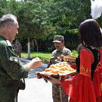 Встретили, как родных!