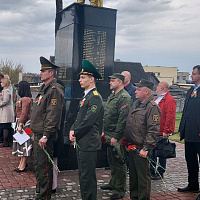 Память в сердце храним