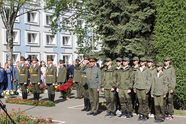 Торжественный митинг в День телевидения, радио и связи