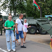 Праздничные мероприятия в парке Победы продолжаются