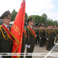 Воинскому коллективу 62 зрп вручено Боевое Знамя