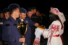 Хлеб-соль для воздушных асов