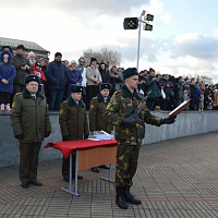 Сотни с громких «Клянусь!»