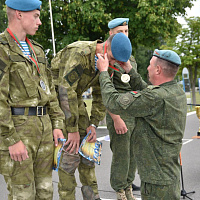 Завершился открытый чемпионат Вооружённых Сил по военно-прикладному парашютному многоборью