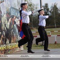 На полигоне под Борисовом состоялся праздничный концерт 