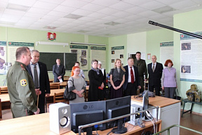 На военном факультете в ГрГУ прошло заседание Гродненского городского координационного совета общественных объединений 