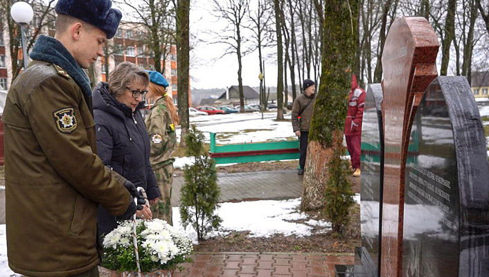 В военных гарнизонах Беларуси прошли мероприятия, приуроченные к 35-летию вывода советских войск из ДРА