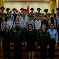 Воспитывая патриотов и защитников Отечества