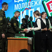 Юные активисты пополнили ряды БРСМ